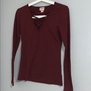 Burgundy Lattice Front Top